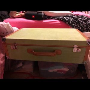 VS PINK STORE PROP DISPLAY TRUNK